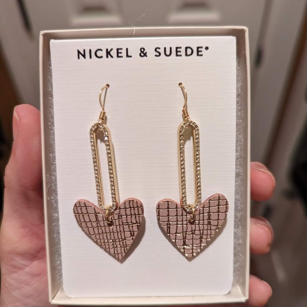 Rose trellis luxe milas
